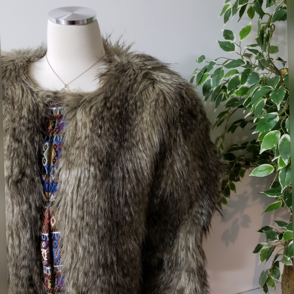 NWT Free People Faux Fur Jacket - Picture 6 of 10